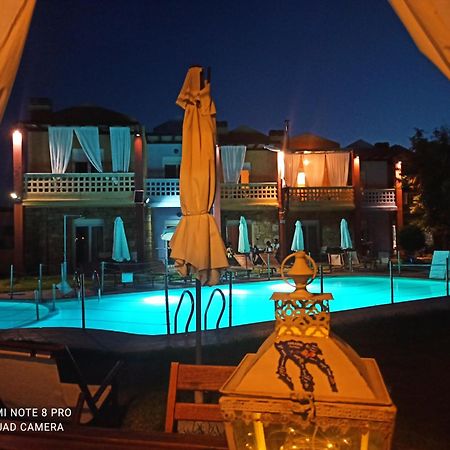 Ydna Family Hotel Apartments Possidi Ngoại thất bức ảnh