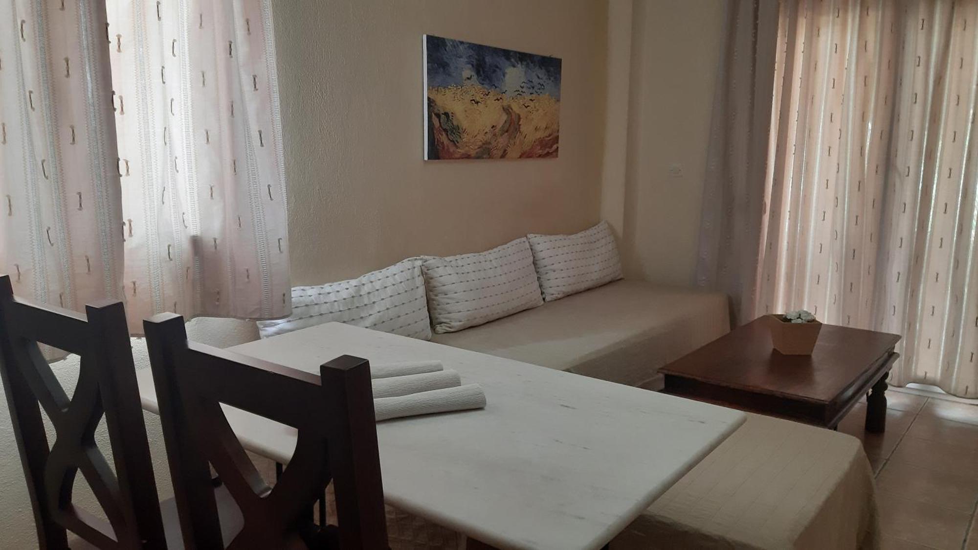 Ydna Family Hotel Apartments Possidi Ngoại thất bức ảnh