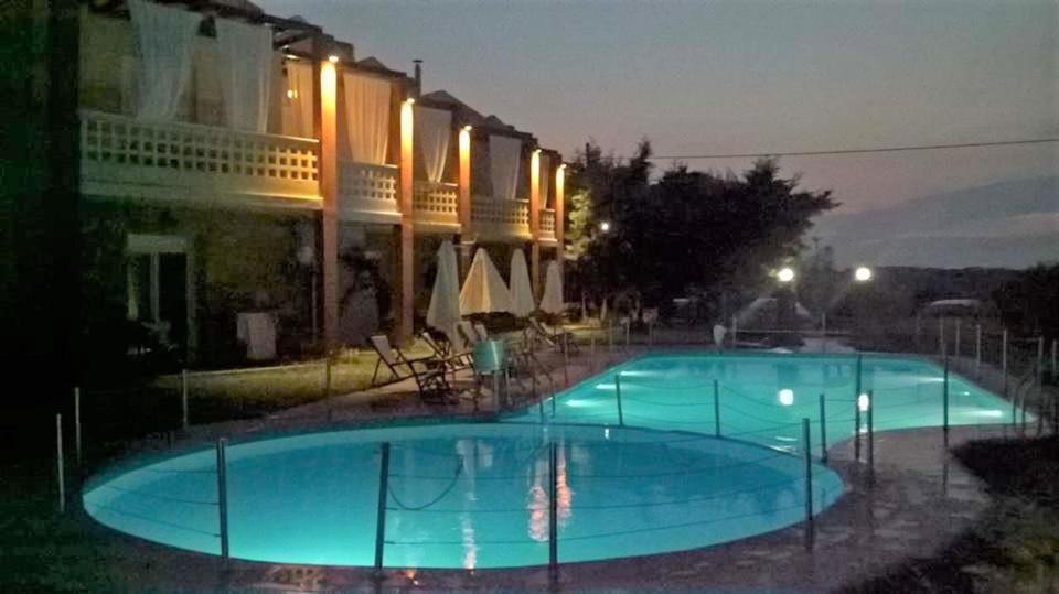 Ydna Family Hotel Apartments Possidi Ngoại thất bức ảnh