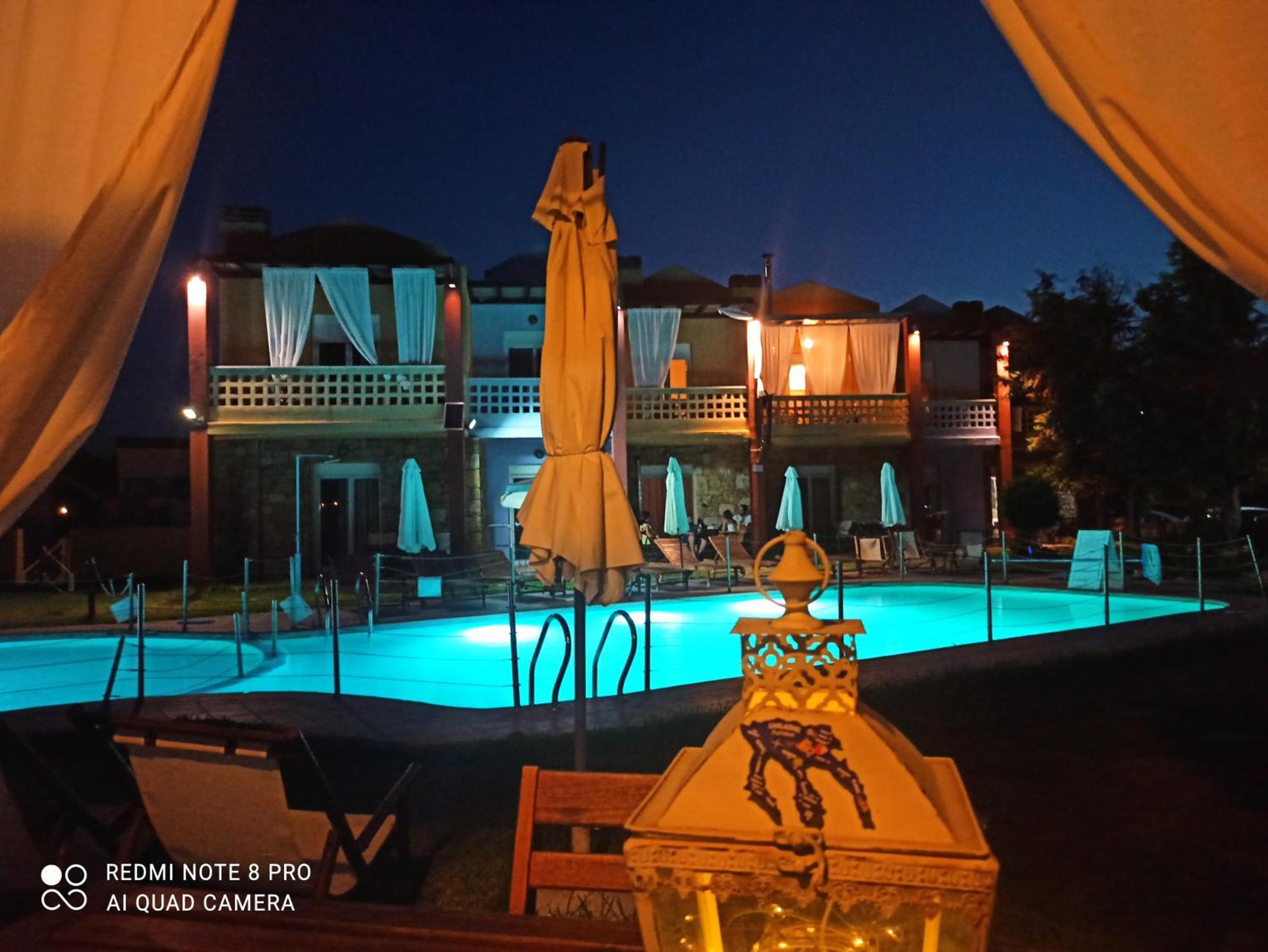 Ydna Family Hotel Apartments Possidi Ngoại thất bức ảnh