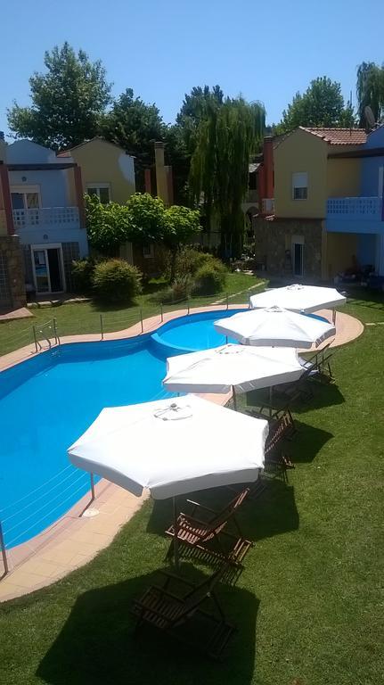 Ydna Family Hotel Apartments Possidi Ngoại thất bức ảnh
